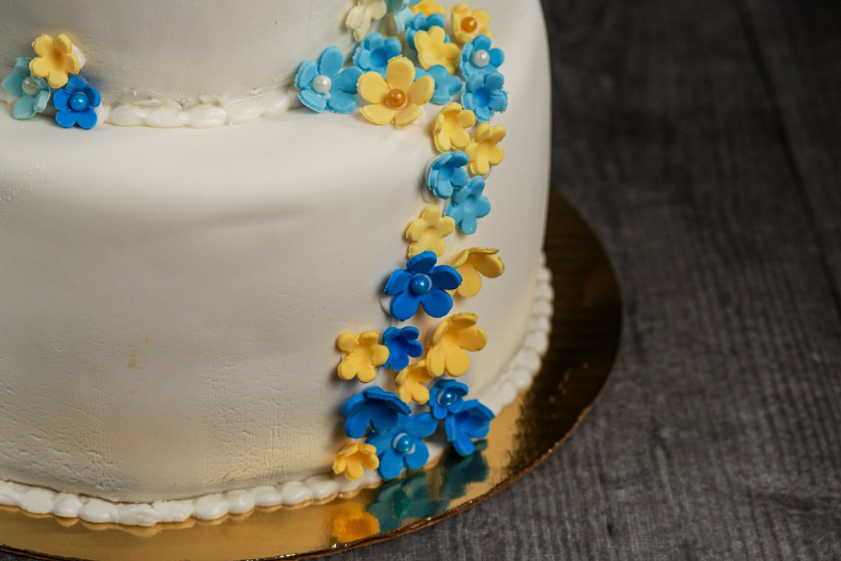 gluten-free anniversary cake 
