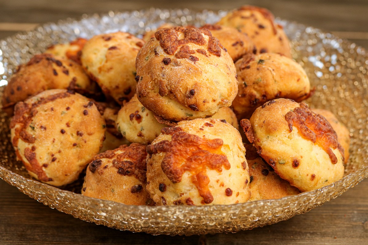 Cheddar Chive Buns bowl full