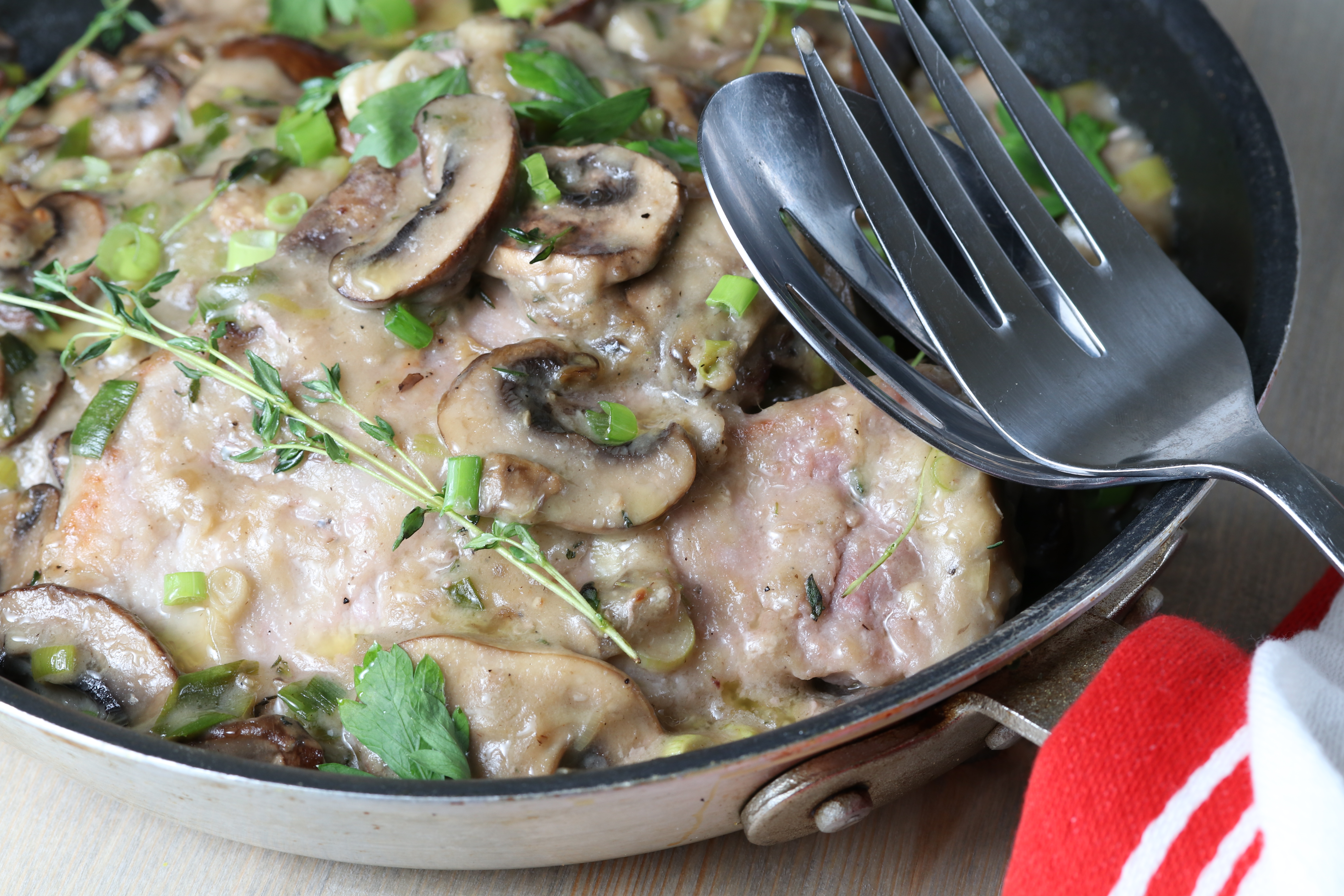 Gluten-free pork mushroom gravy