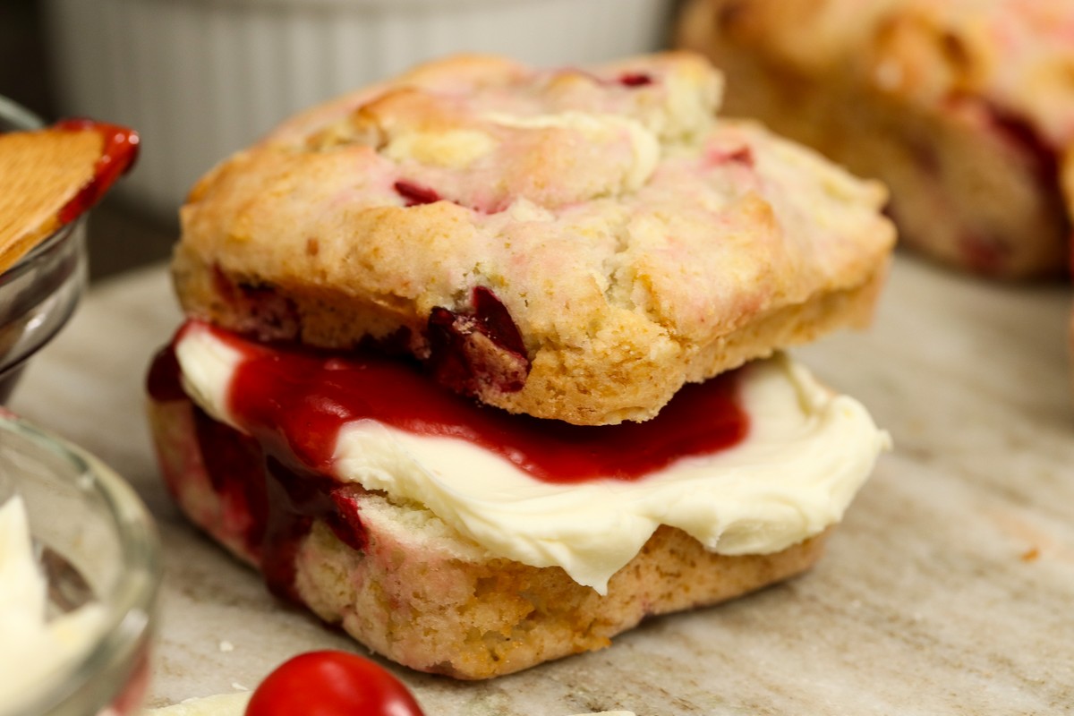 Cranberry White Chocolate Biscuit gluten-free